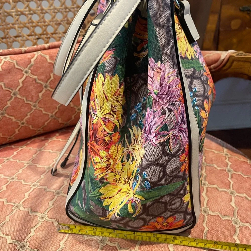 Gattinoni Roma Italy Floral Tote Bag - Picture 4 of 9